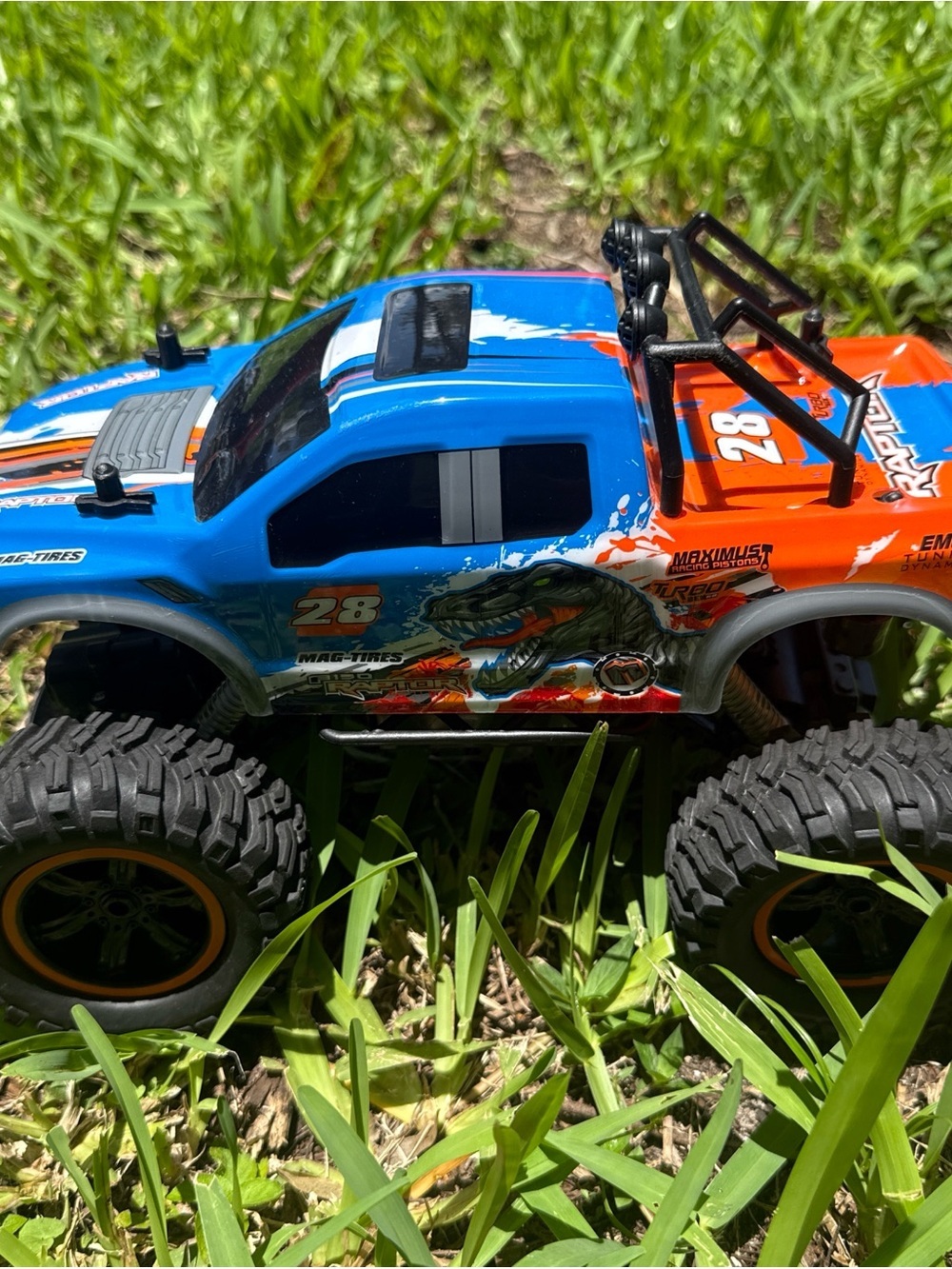 KNOK Mean Machines Ford F-150 Raptor (No remote control)
